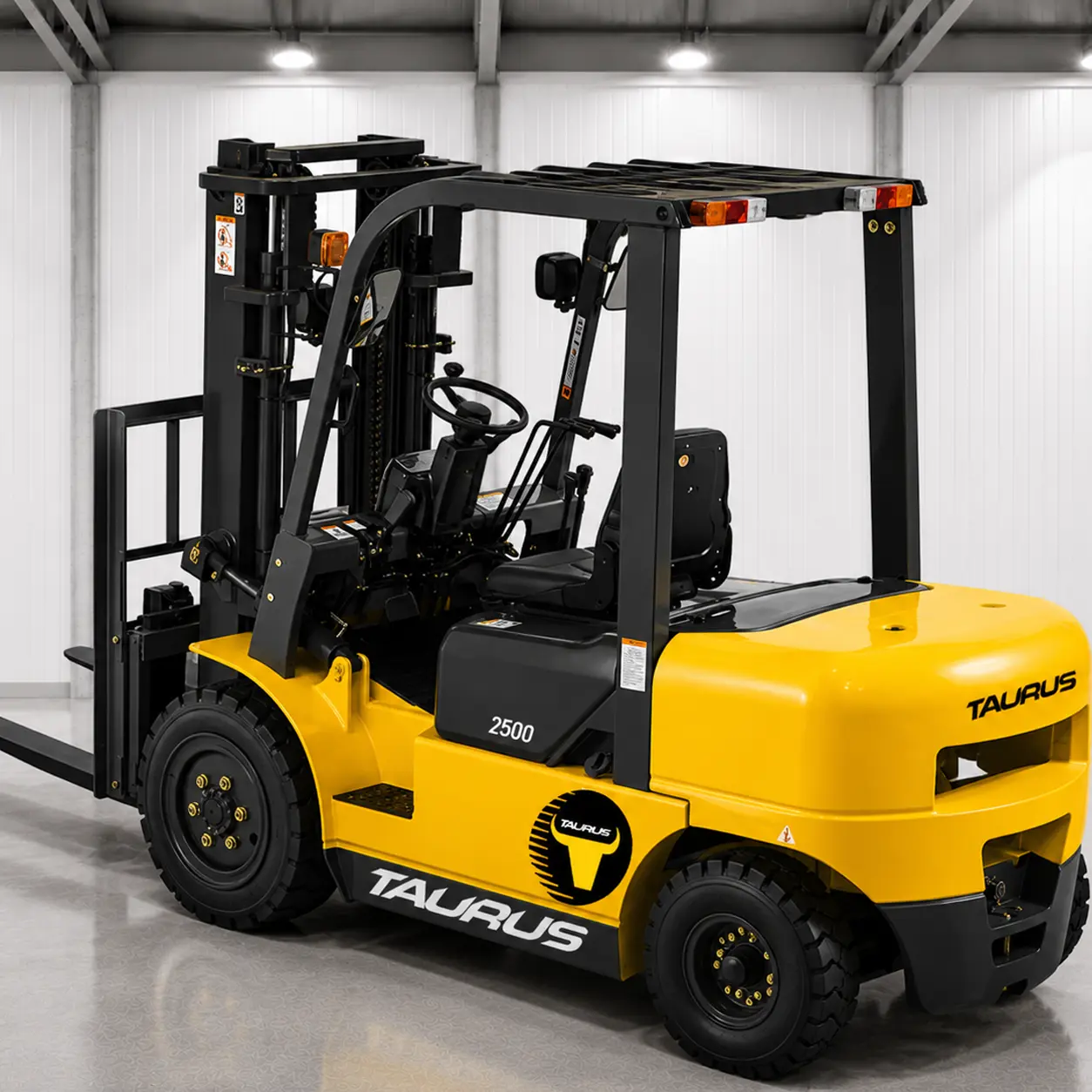 producto autoelevador TAURUS 2,5 TN